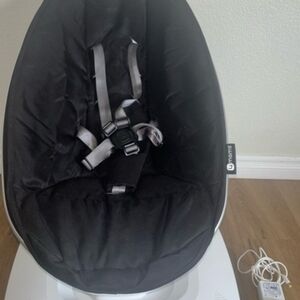 4moms Black Baby Seat